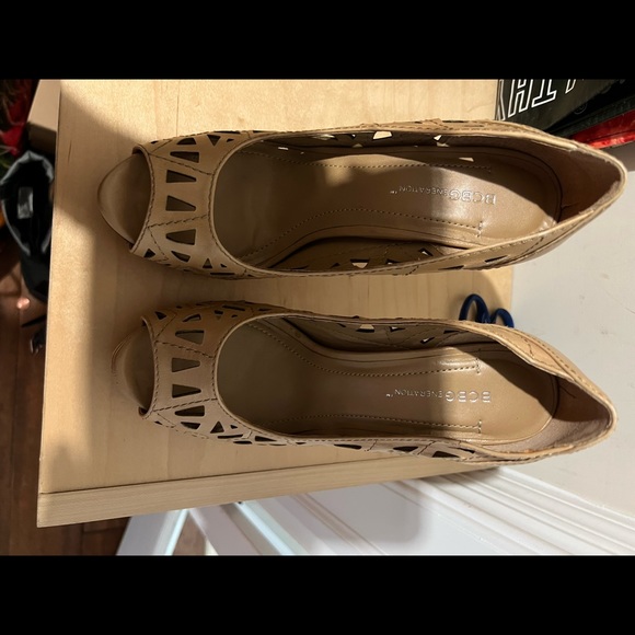 Bcbg heels - Picture 6 of 6
